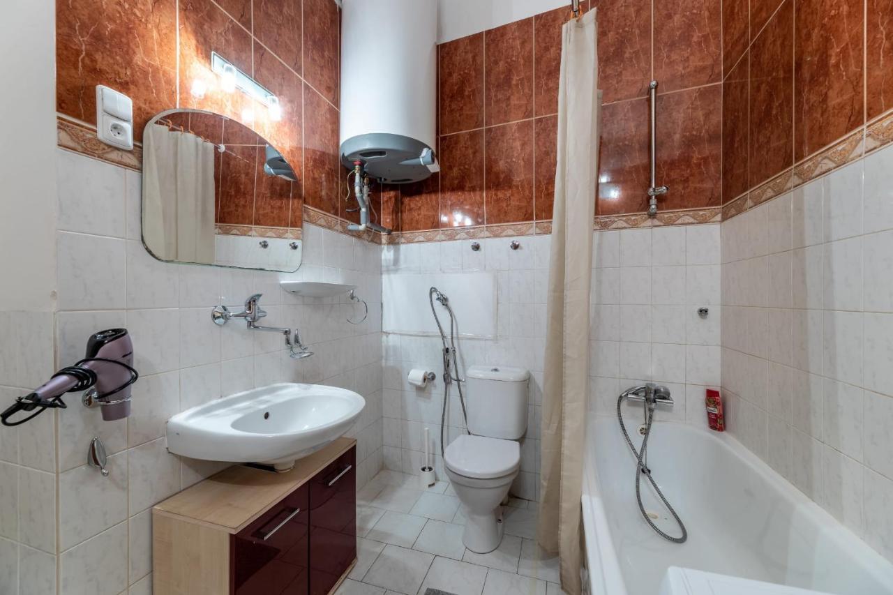 Spacious 3 Bedroom Apartment In The Heart Of 布拉格 外观 照片